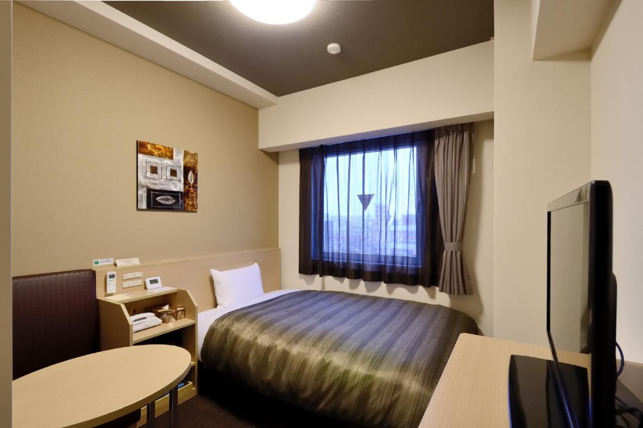 Hotel Route-Inn Tsuyama Ekimae Екстер'єр фото