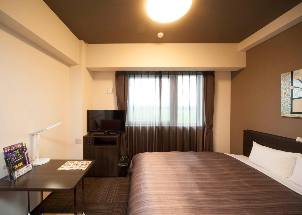 Hotel Route-Inn Tsuyama Ekimae Екстер'єр фото